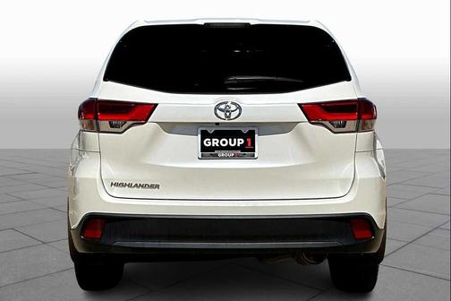 2019 Toyota Highlander LE I4
