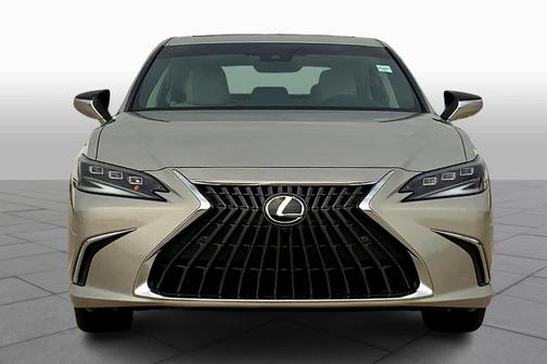 2025 Lexus ES 300h Ultra Luxury