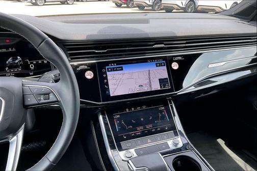 2025 Audi Q7 55 Premium Plus