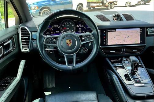 2022 Porsche Cayenne Coupe AWD