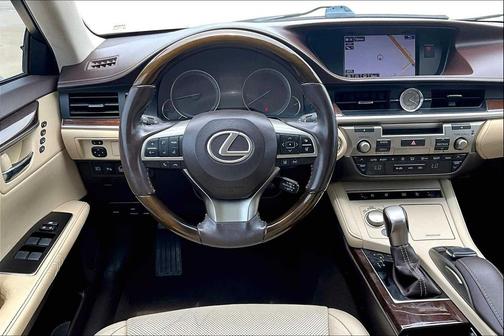 2016 Lexus ES 350 Base