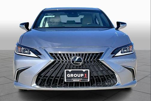 2025 Lexus ES 300h Base