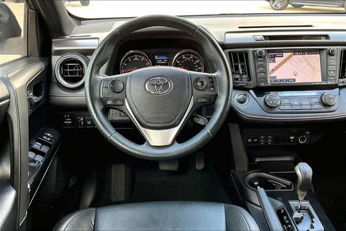 2016 Toyota RAV4 SE