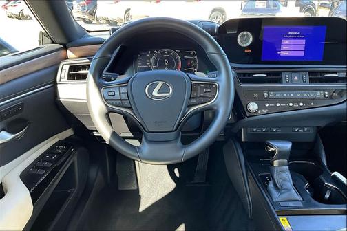 2025 Lexus ES 350 Base