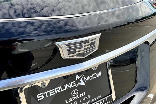 2022 Cadillac XT5 Sport