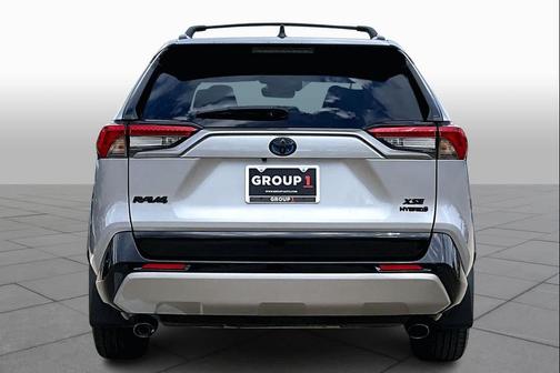 2024 Toyota RAV4 Hybrid SE