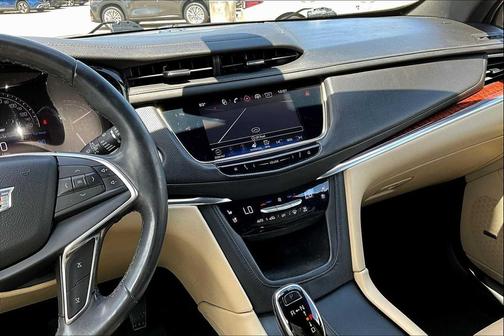 2017 Cadillac XT5 Premium Luxury