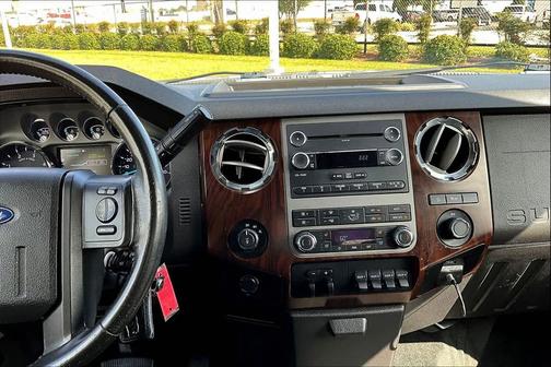 2012 Ford F-250 Lariat
