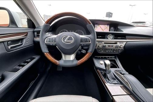 2016 Lexus ES 350 Base