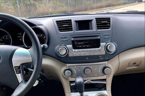 2011 Toyota Highlander SE