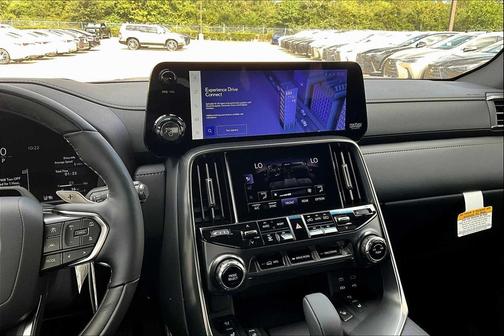 2025 Lexus LX 700h Luxury