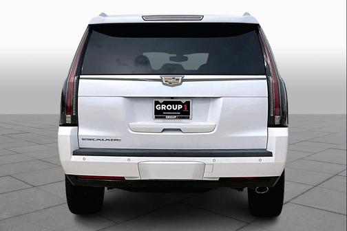 2016 Cadillac Escalade Standard