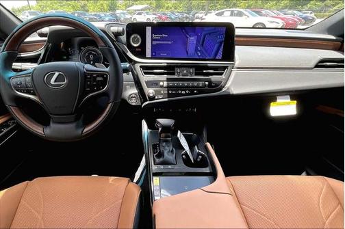 2025 Lexus ES 300h Ultra Luxury
