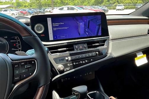 2025 Lexus ES 300h Ultra Luxury