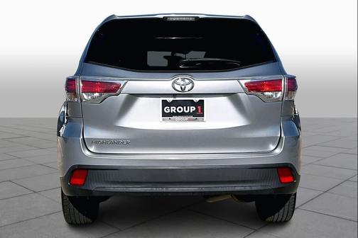 2016 Toyota Highlander LE