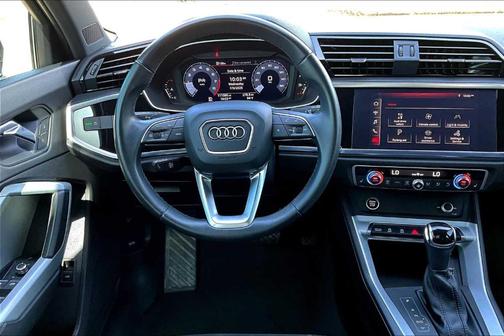 2021 Audi Q3 45 S line Premium