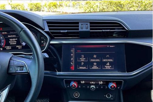 2021 Audi Q3 45 S line Premium