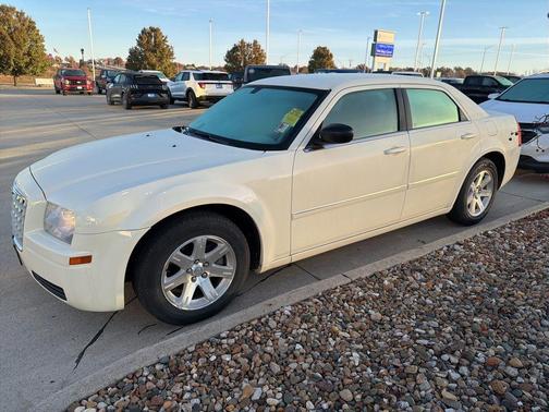 2007 Chrysler 300 Base