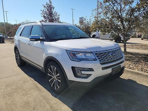 2017 Ford Explorer Platinum