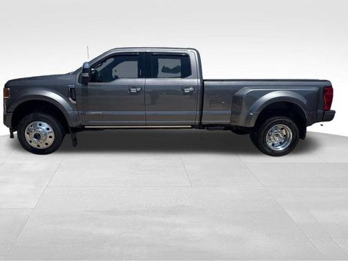 2022 Ford F-450 Platinum