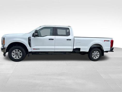 2023 Ford F-350 XLT