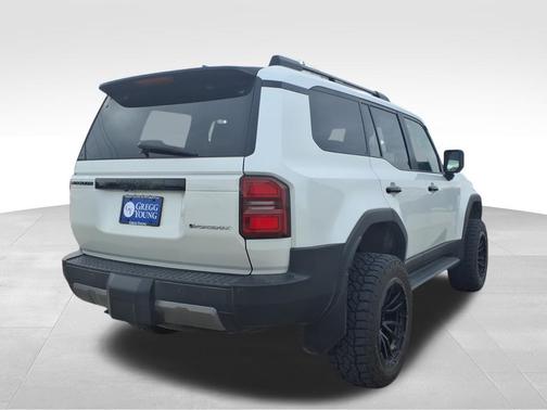 2025 Toyota Land Cruiser 