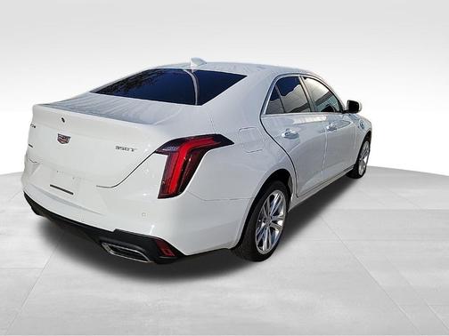 2025 Cadillac CT4 Luxury
