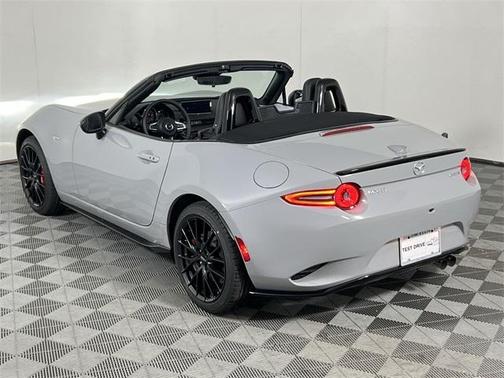 2025 Mazda MX-5 Miata Club