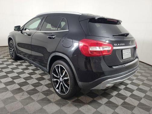 2017 Mercedes-Benz GLA 250 Base