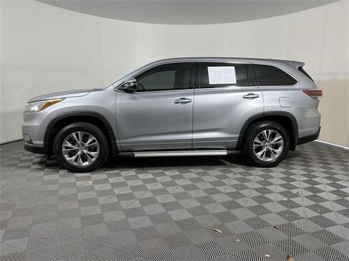 2015 Toyota Highlander LE