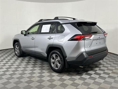 2022 Toyota RAV4 Hybrid LE