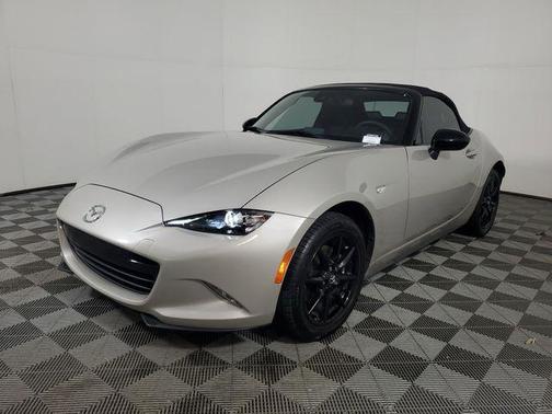 2022 Mazda MX-5 Miata Sport