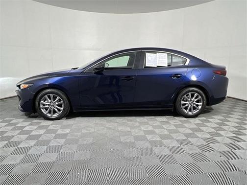 2022 Mazda Mazda3 2.5S FWD