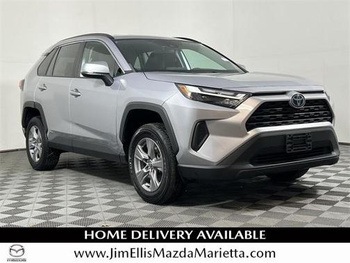2022 Toyota RAV4 Hybrid XLE