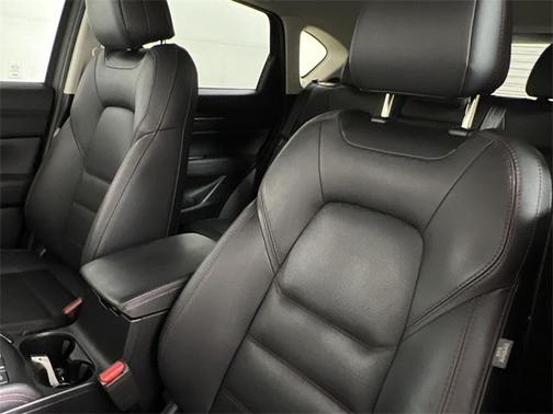 2023 Mazda CX-5 Carbon Edition