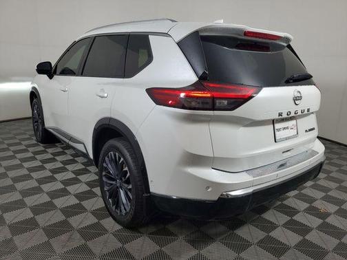 2024 Nissan Rogue Platinum