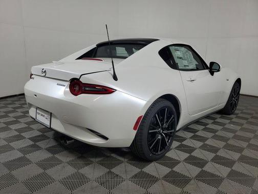 Snowflake White Pearl 2026 Mazda MX-5 Miata Grand Touring