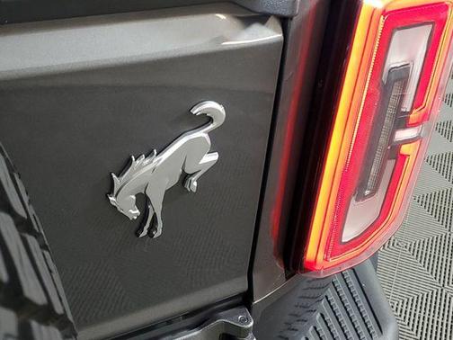 Gray Metallic 2022 Ford Bronco Badlands