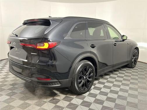 2025 Mazda CX-90 Premium