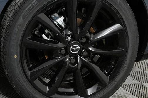 2025 Mazda Mazda3 Carbon Edition