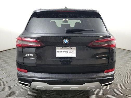 Jet Black 2023 BMW X5 sDrive40i