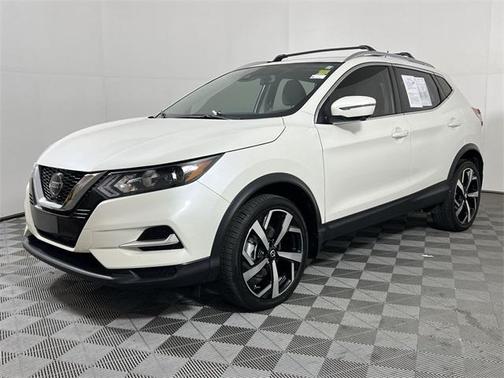 2022 Nissan Rogue Sport SL