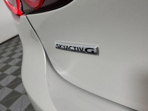 Platinum Quartz Metallic 2025 Mazda Mazda3 FWD w/Select Package