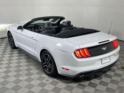 2022 Ford Mustang EcoBoost Premium