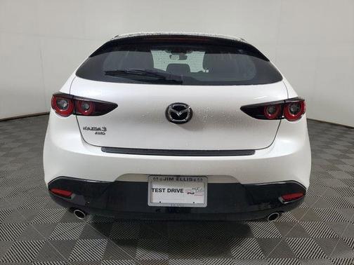 Snowflake White Pearl 2026 Mazda Mazda3 2.5 S Carbon Edition