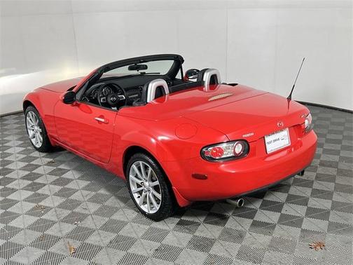 2007 Mazda MX-5 Miata Grand Touring Hardtop Convertible