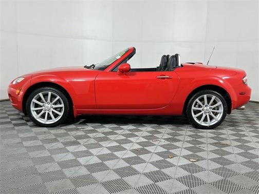 2007 Mazda MX-5 Miata Grand Touring Hardtop Convertible