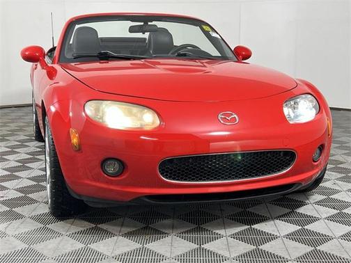2007 Mazda MX-5 Miata Grand Touring Hardtop Convertible
