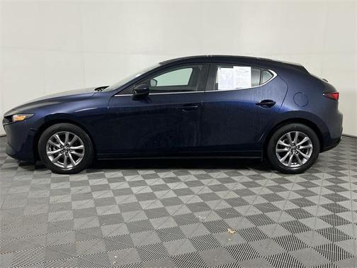 2022 Mazda Mazda3 2.5S FWD