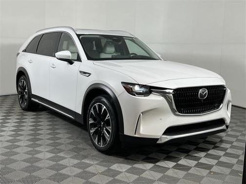 2024 Mazda CX-90 PHEV Premium Plus